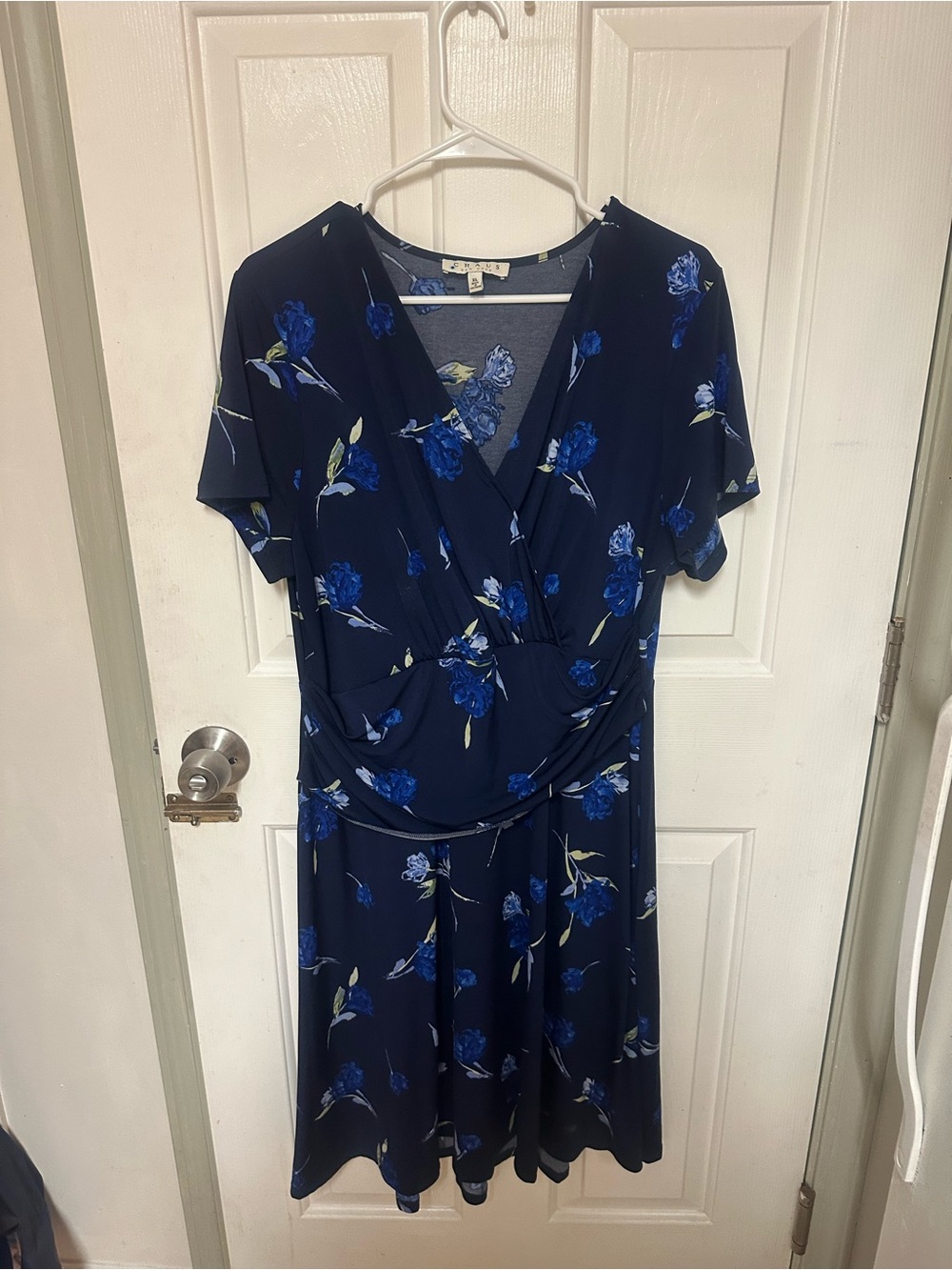 CHAUS NEW YORK Floral VNeck Navy Long Maxi Stretchy Sundress Dress